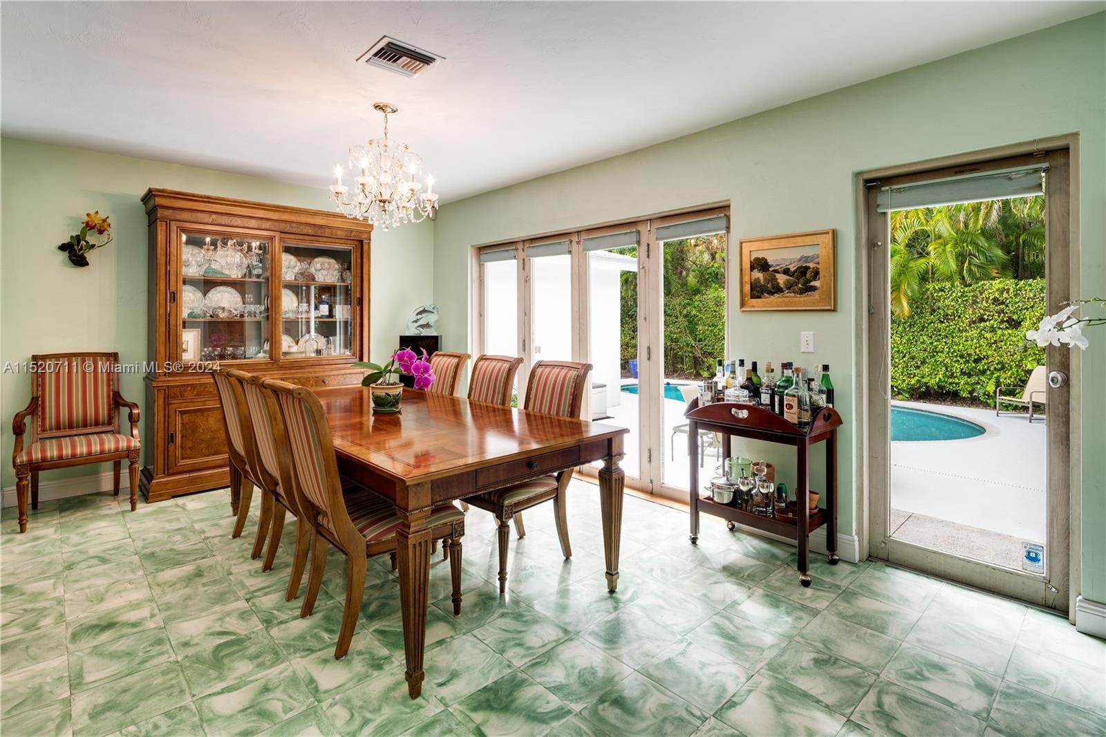 SAN JUAN HEIGHTS - Residential