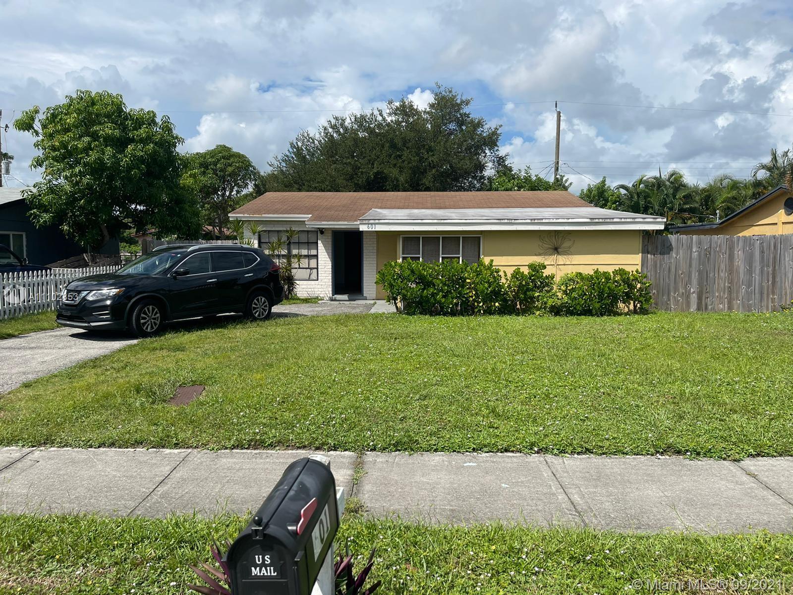 COLLEGE PARK ESTATES - Residential Lease