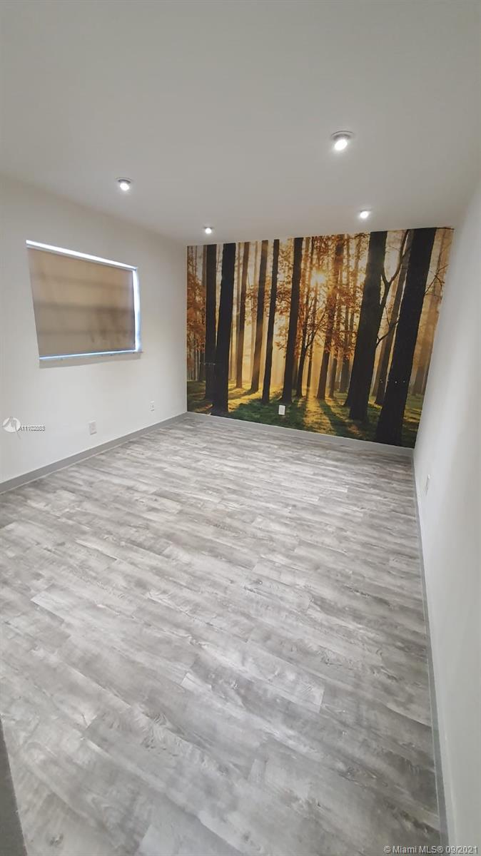 COLLEGE PARK ESTATES - Residential Lease