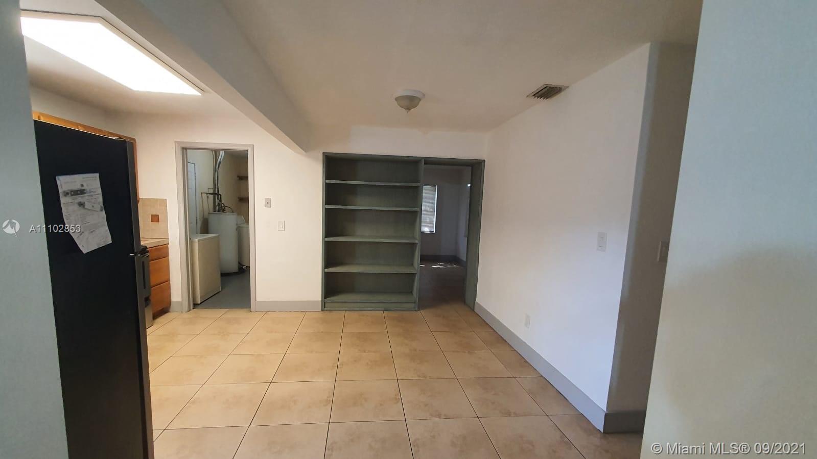 COLLEGE PARK ESTATES - Residential Lease