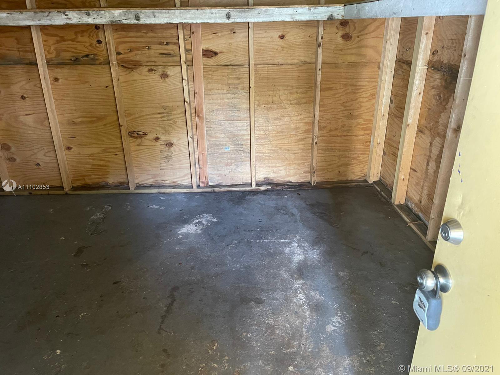 COLLEGE PARK ESTATES - Residential Lease