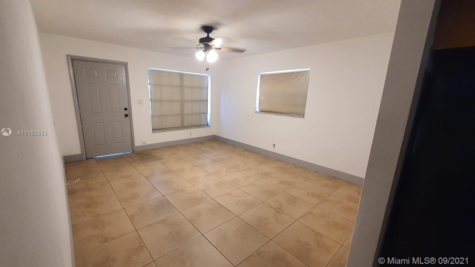 COLLEGE PARK ESTATES - Residential Lease