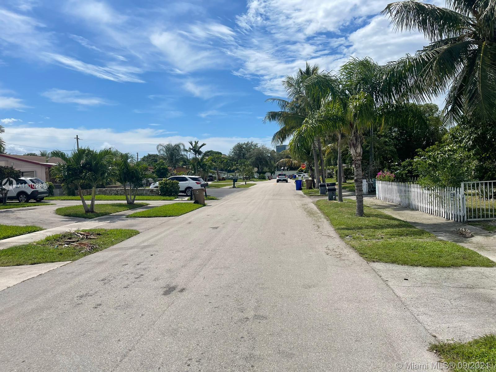 COLLEGE PARK ESTATES - Residential Lease