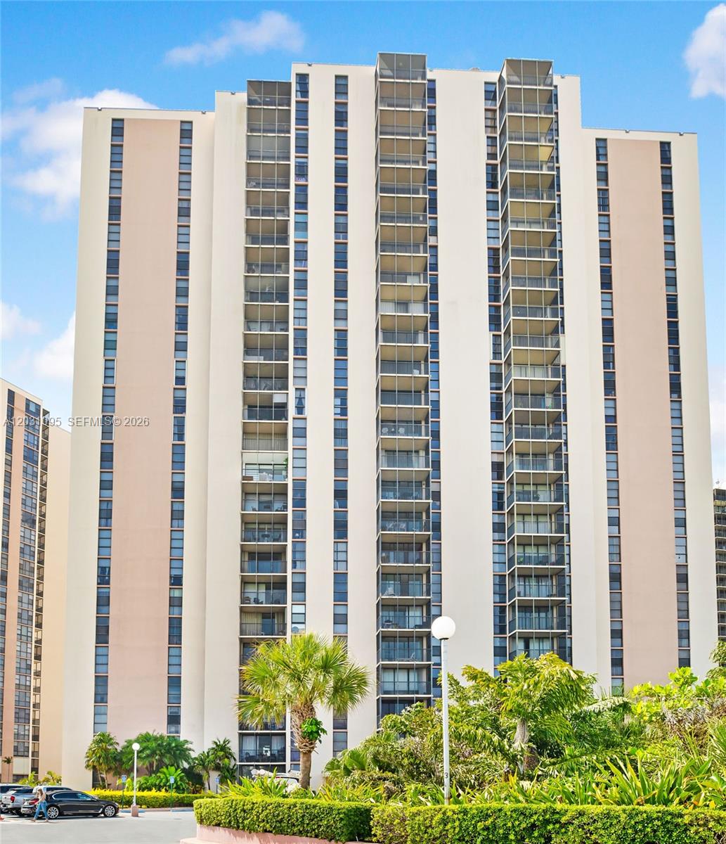 CORONADO CONDO- TOWER II - Residential