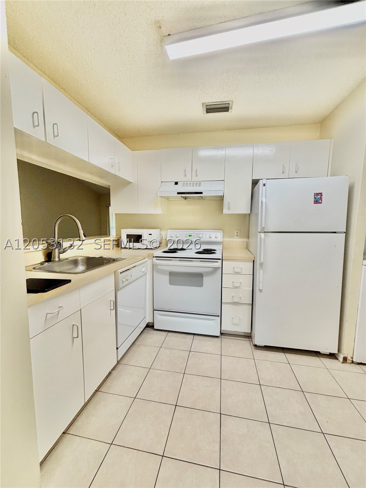NAPOLI GARDENS AT CORAL S - Residential Lease