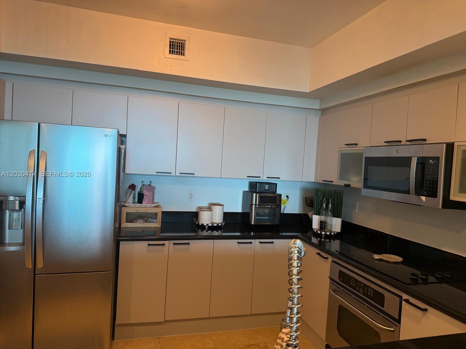 The Oaks I Condo - Residential