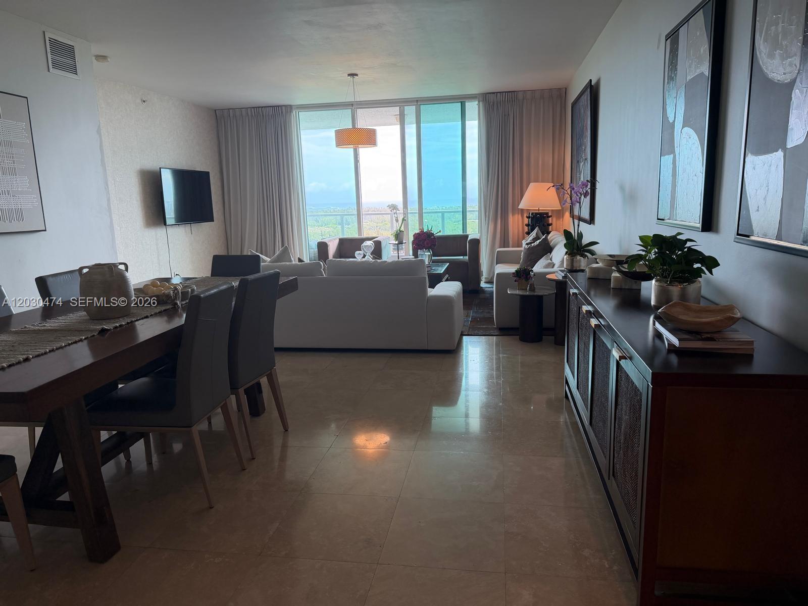 The Oaks I Condo - Residential