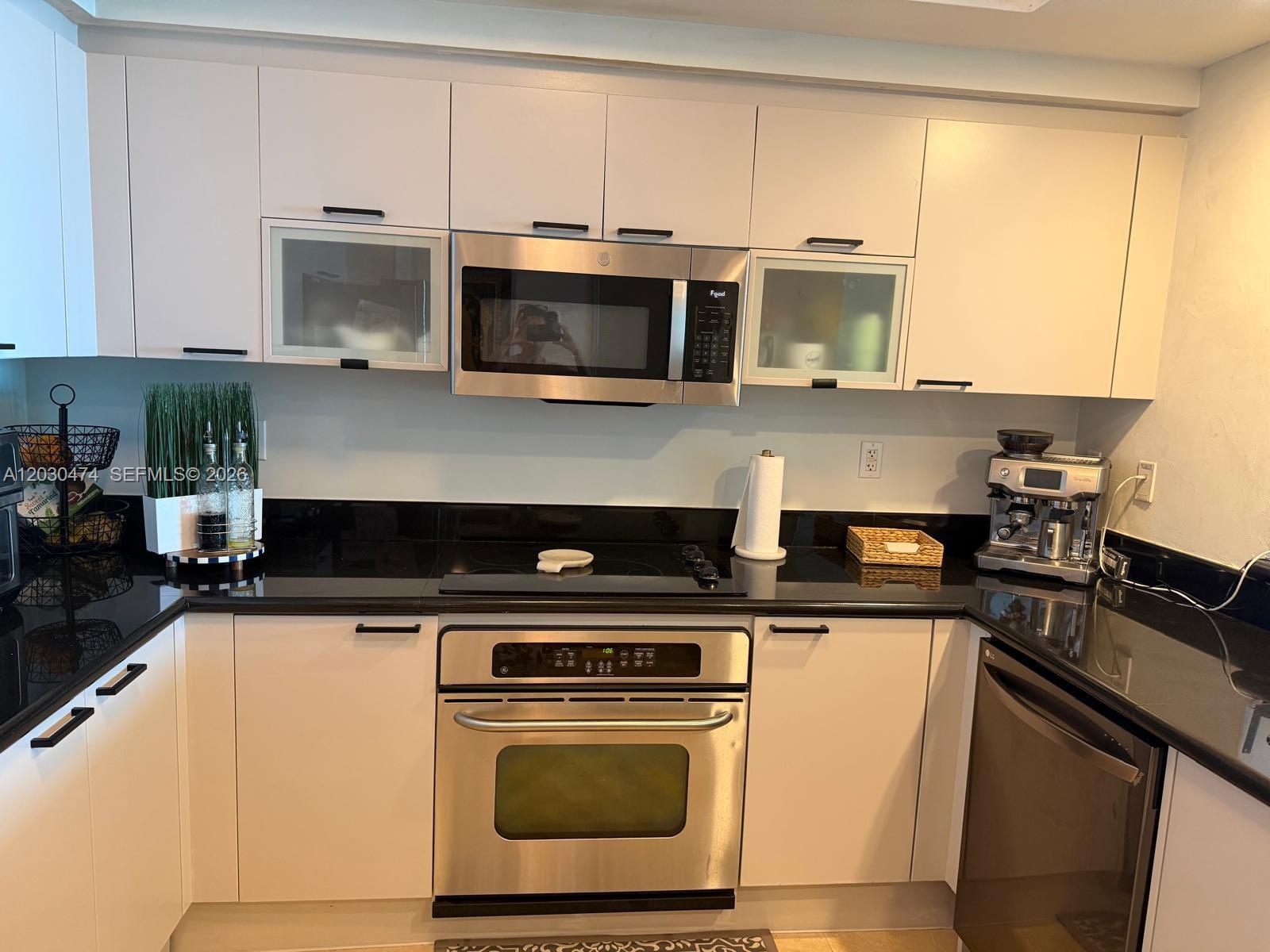 The Oaks I Condo - Residential