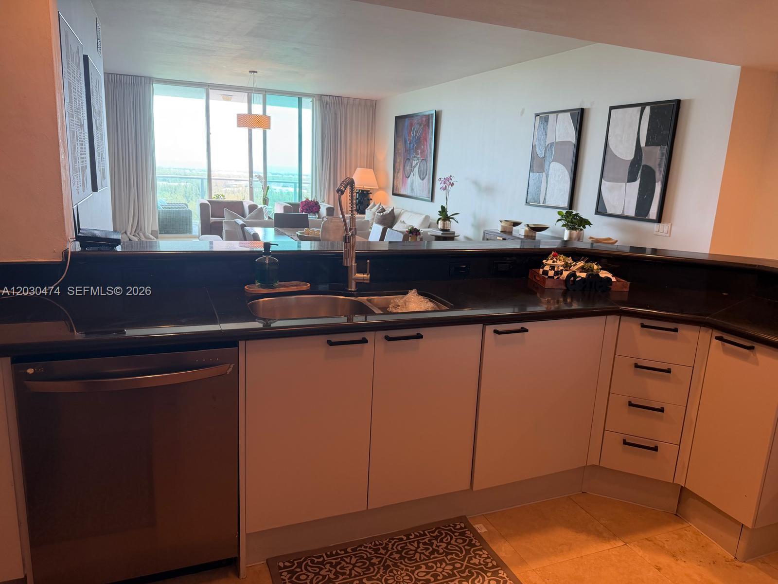 The Oaks I Condo - Residential