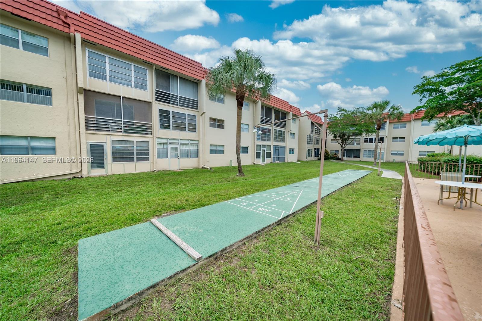 SUNRISE LAKES 26 CONDO - Residential