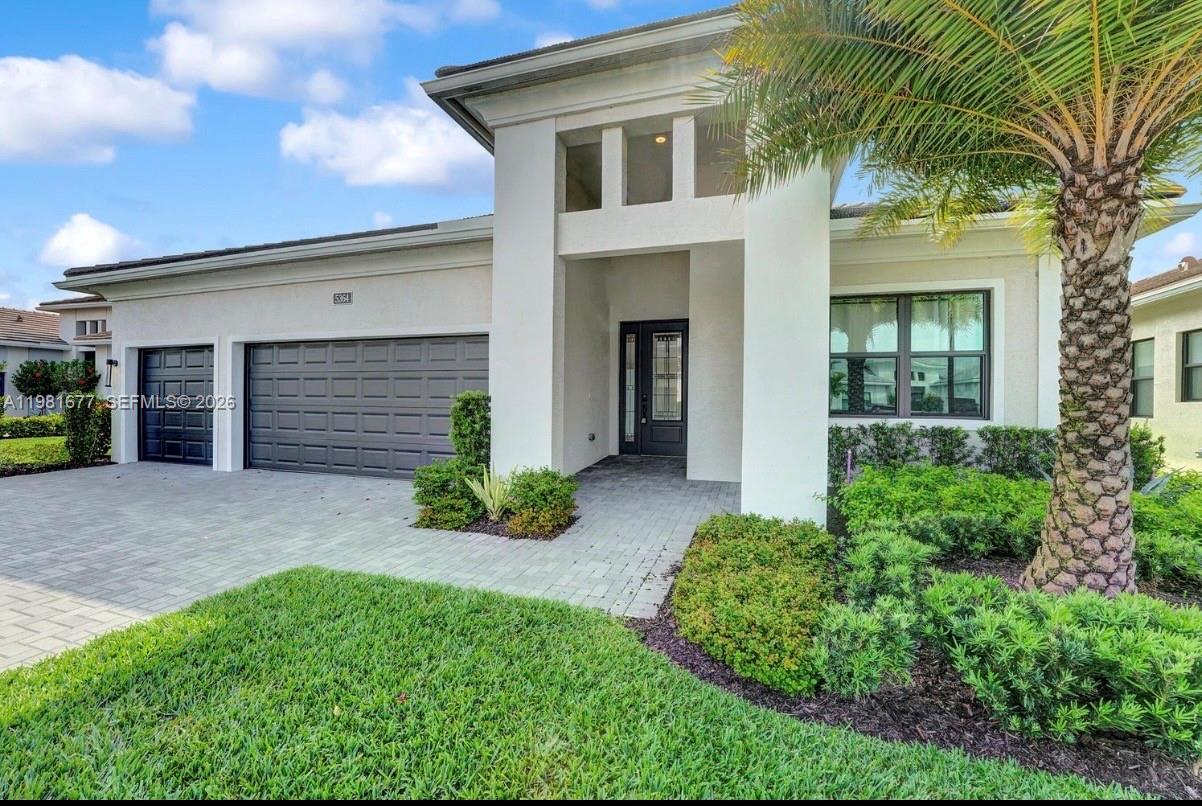 CRESSWIND PALM BEACH - Residential