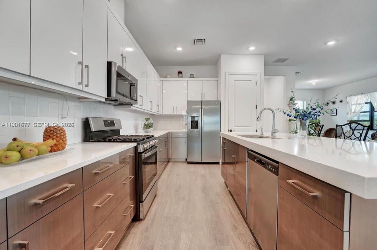 CRESSWIND PALM BEACH - Residential
