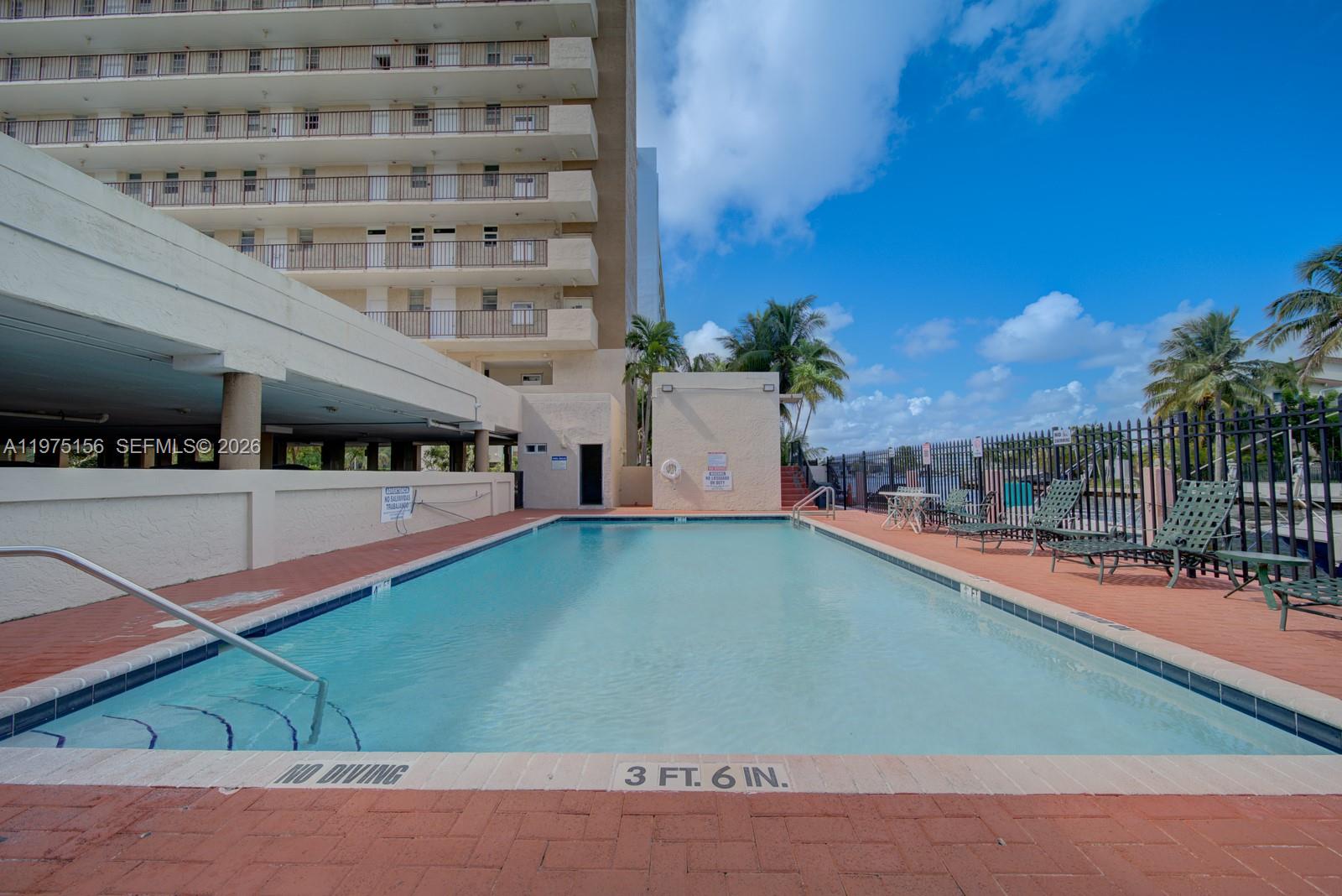 ISLAND SHORES CONDO - Residential