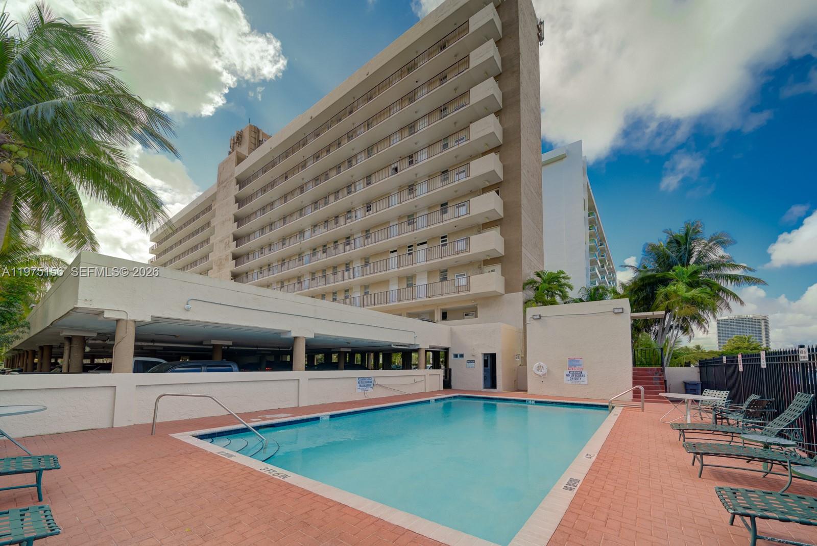 ISLAND SHORES CONDO - Residential