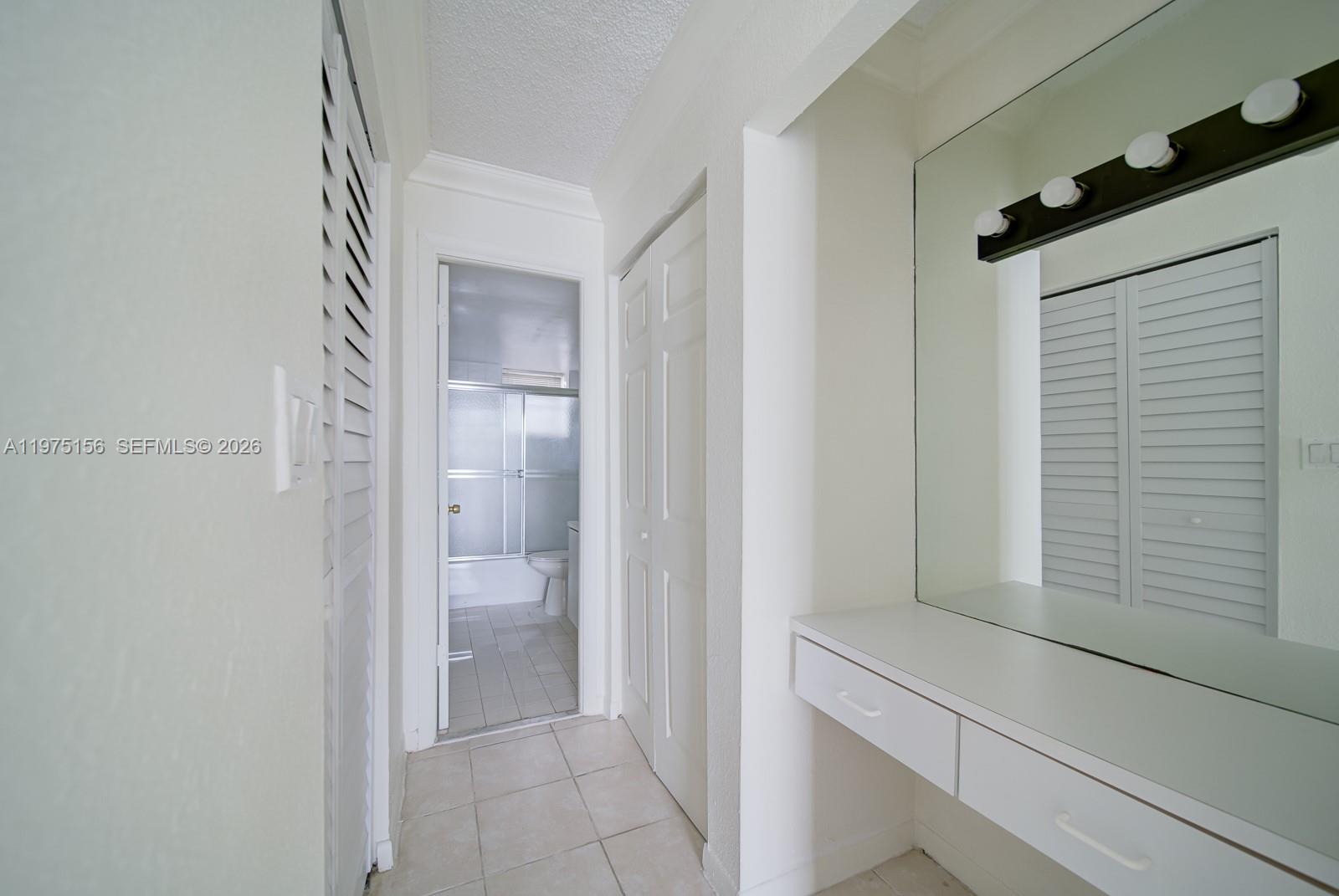 ISLAND SHORES CONDO - Residential