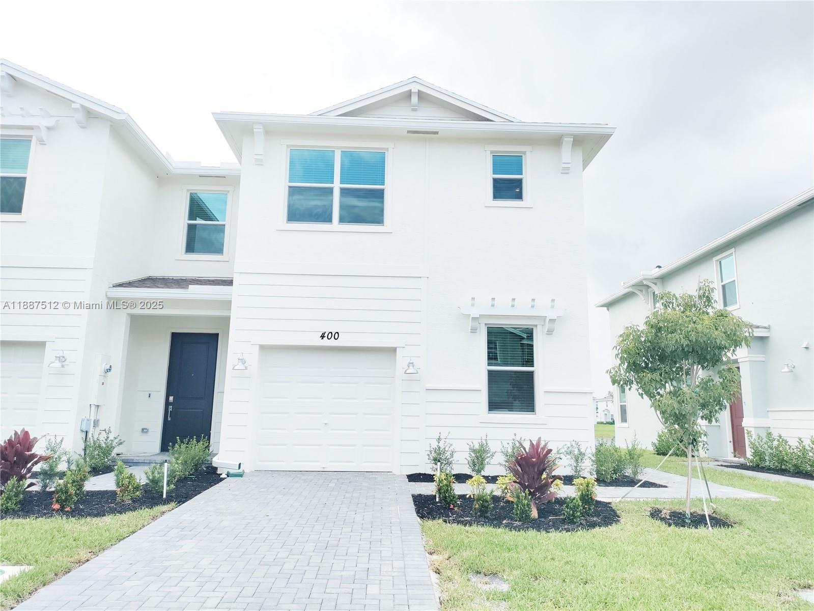 VERANDA LANDING - Residential Lease