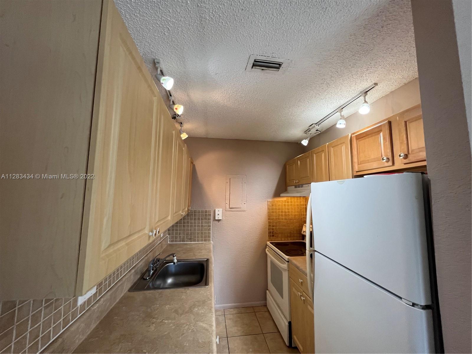 SUN & LAKE CONDO - Residential Lease