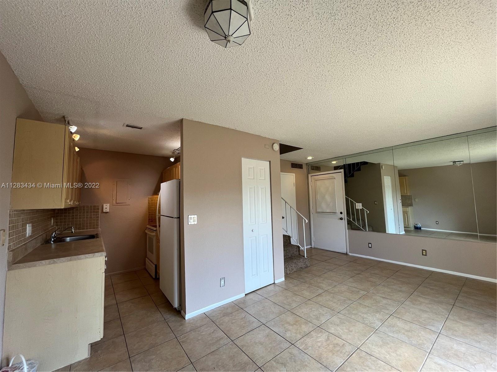 SUN & LAKE CONDO - Residential Lease