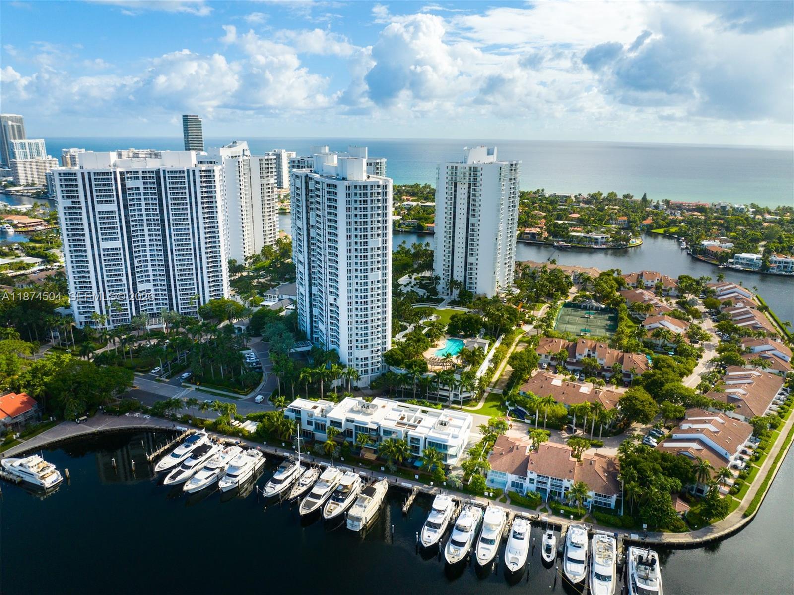 SOUTH TOWER AT THE POINT - Residential