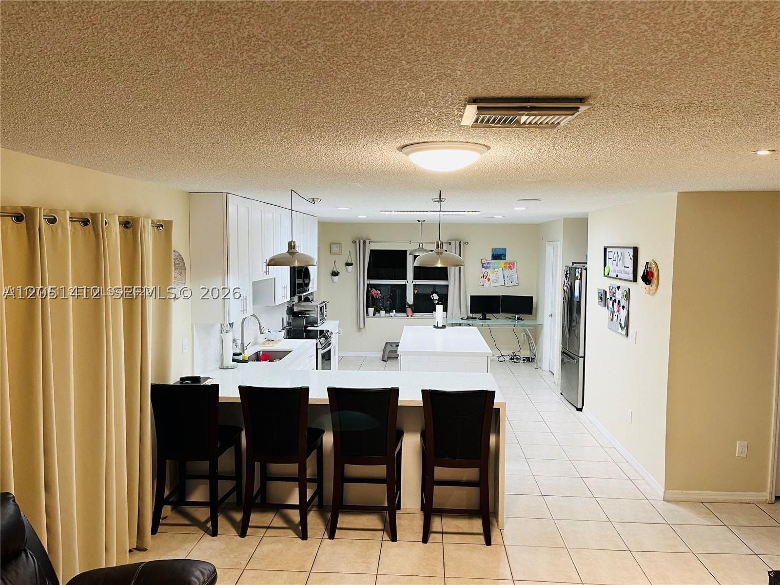 CONTINENTAL HOMES AT LAGO - Residential