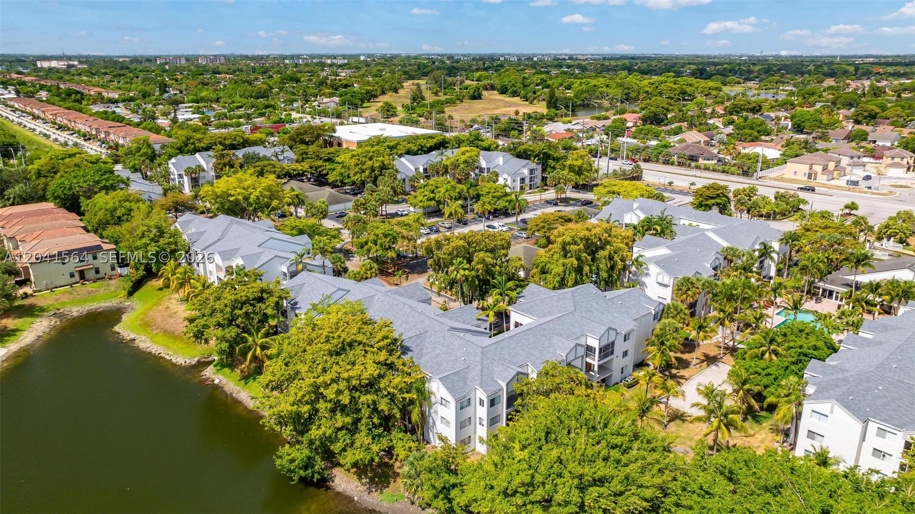 SUN VISTA GARDENS CONDO - Residential Lease