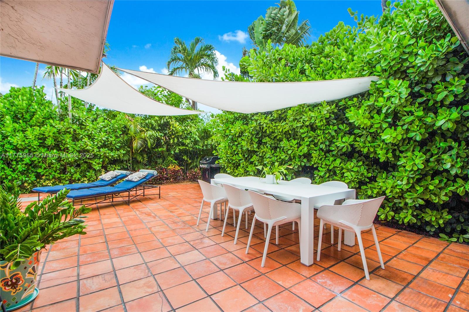 TROPICAL ISLE HOMES SUB 4 - Residential Lease