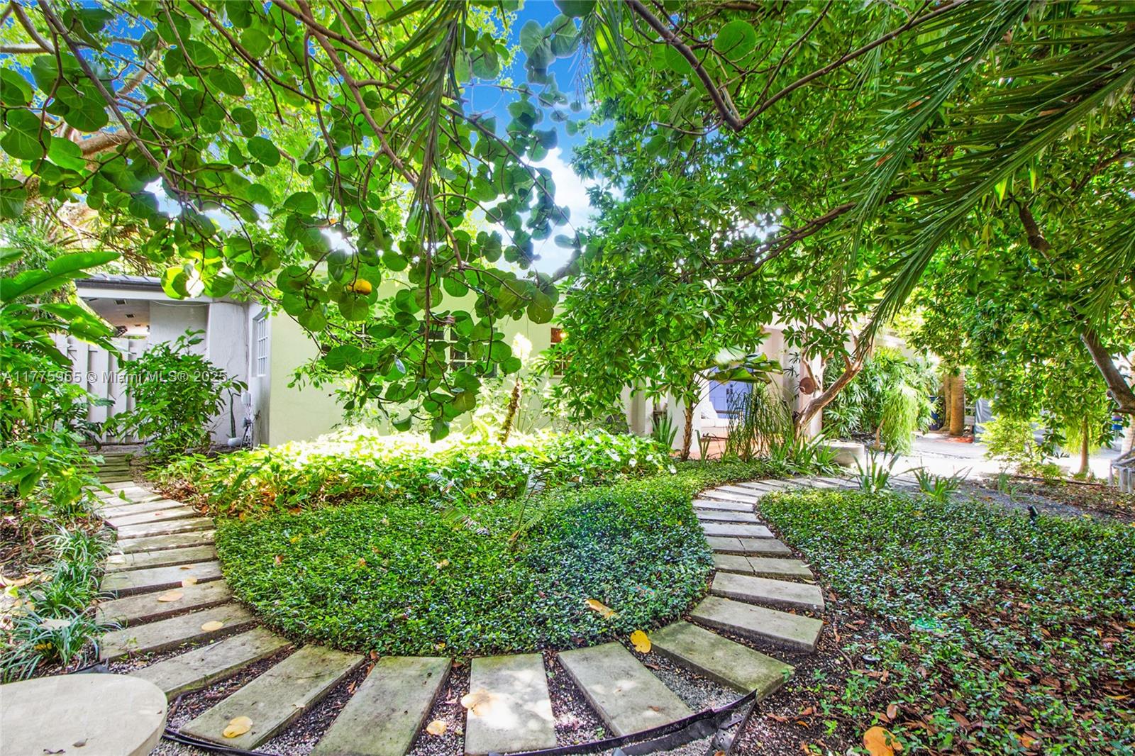 TROPICAL ISLE HOMES SUB 4 - Residential Lease