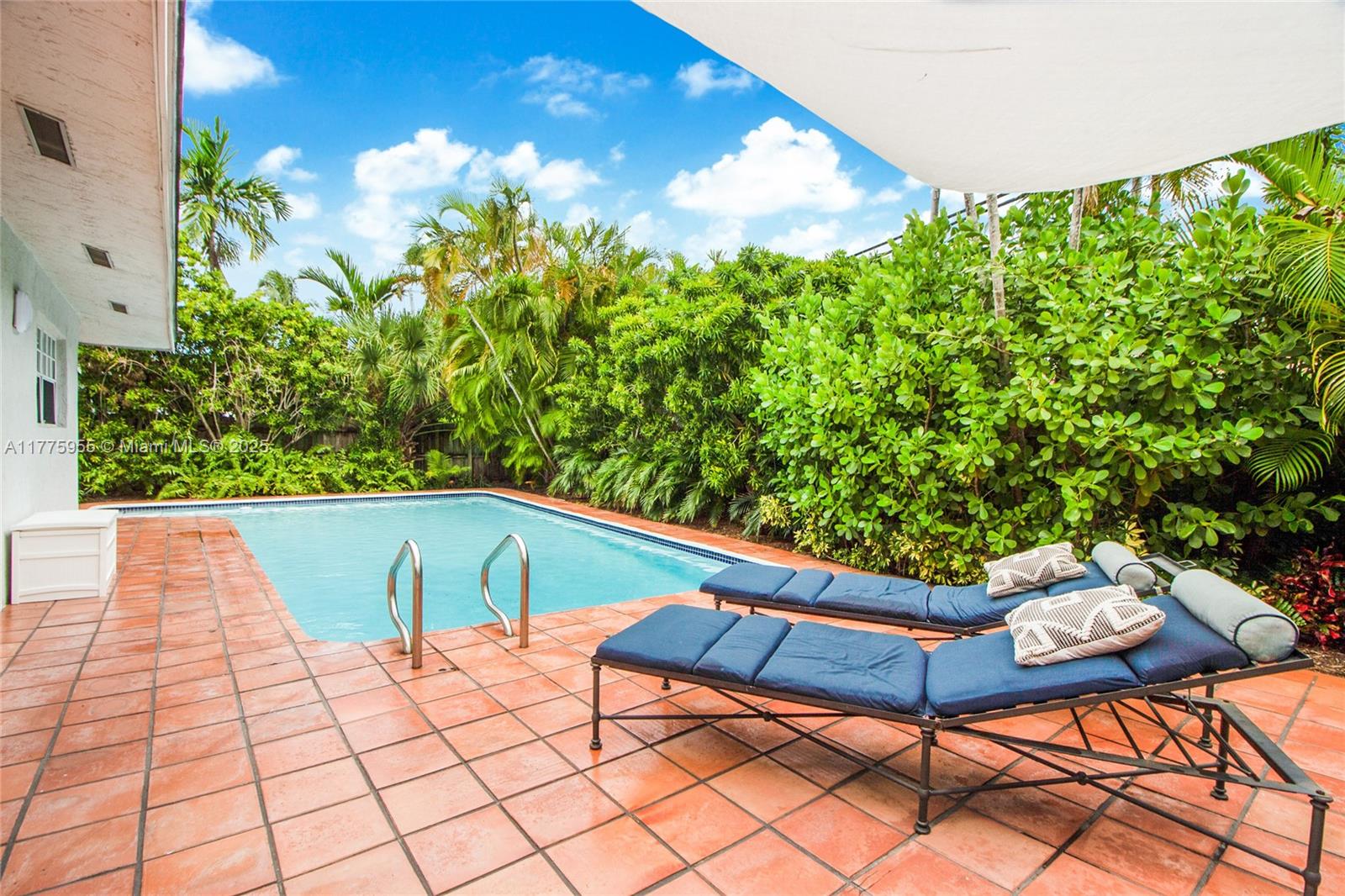 TROPICAL ISLE HOMES SUB 4 - Residential Lease