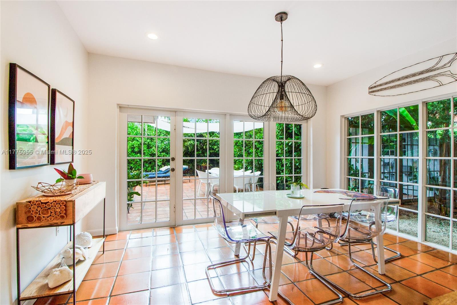 TROPICAL ISLE HOMES SUB 4 - Residential Lease