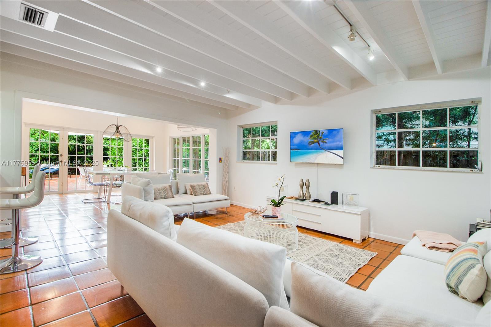 TROPICAL ISLE HOMES SUB 4 - Residential Lease