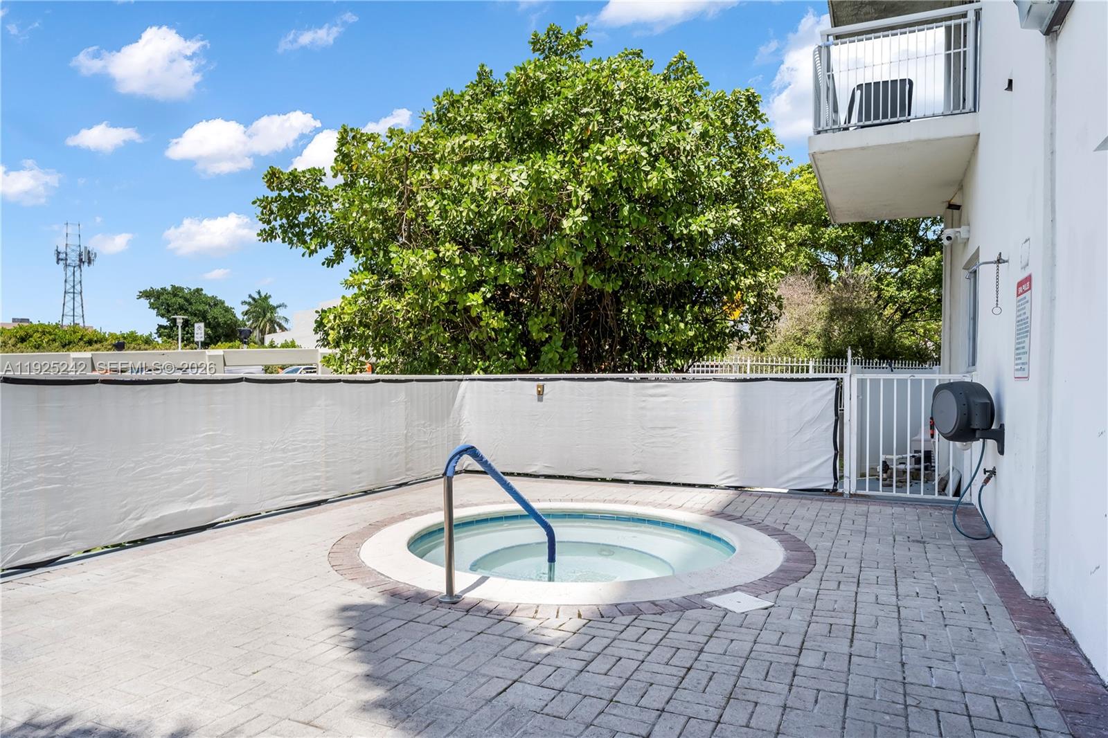 WEST BAY PLAZA CONDO - Residential