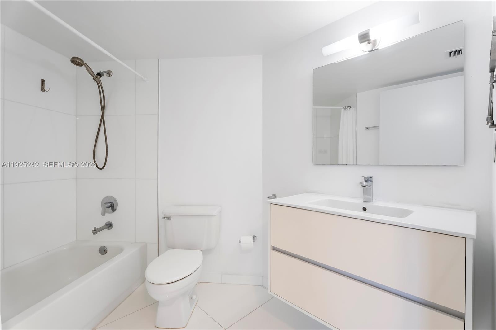WEST BAY PLAZA CONDO - Residential