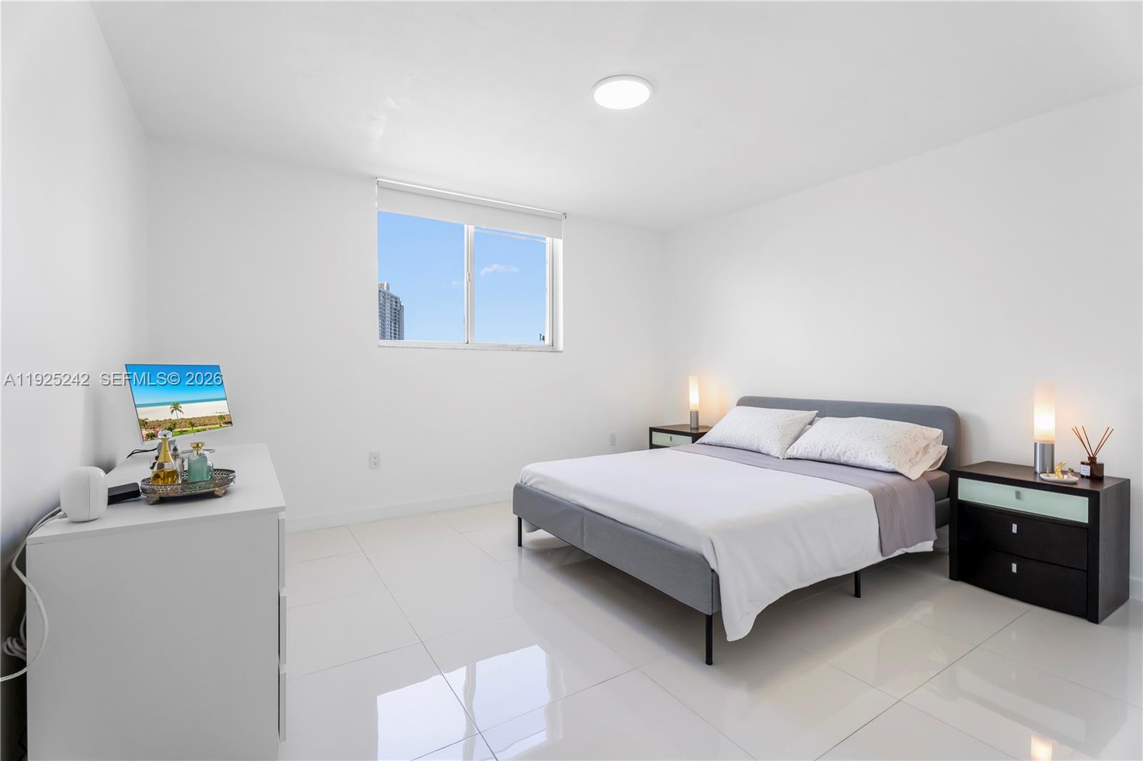 WEST BAY PLAZA CONDO - Residential