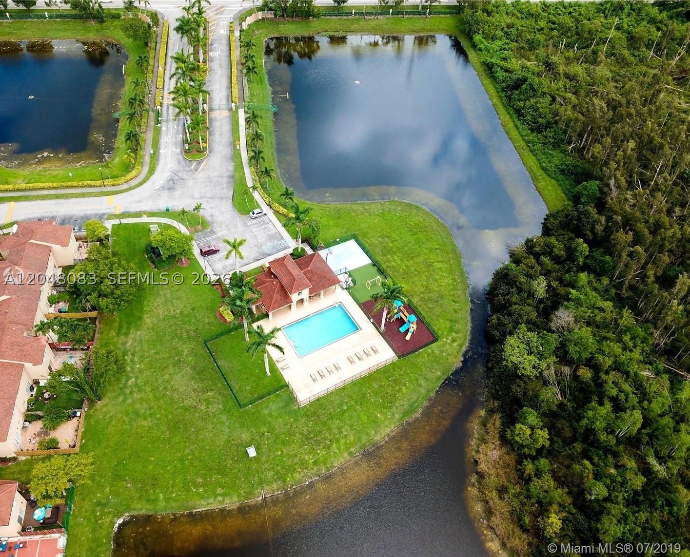 EMERALD LAKES - Residential Lease