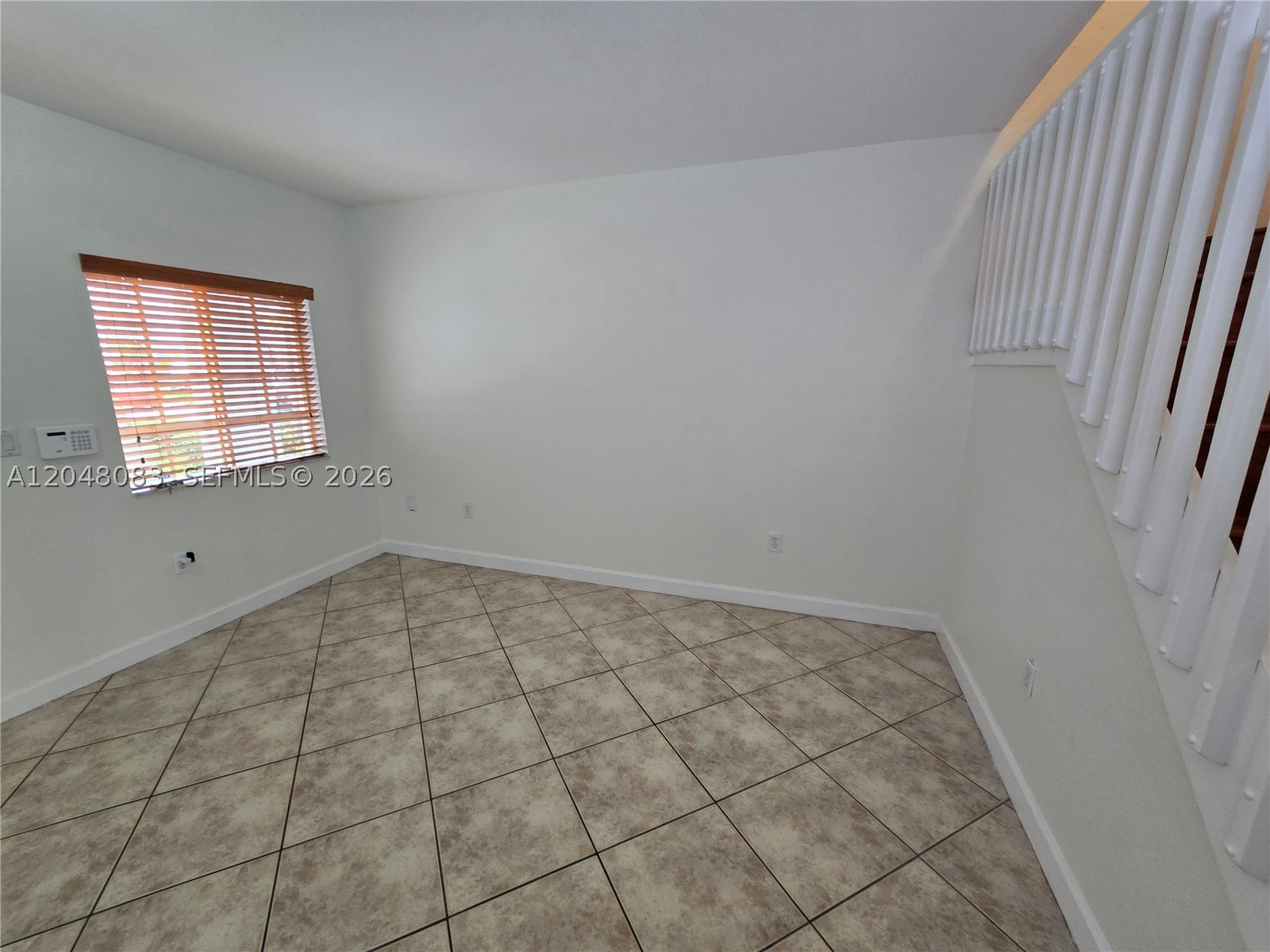 EMERALD LAKES - Residential Lease