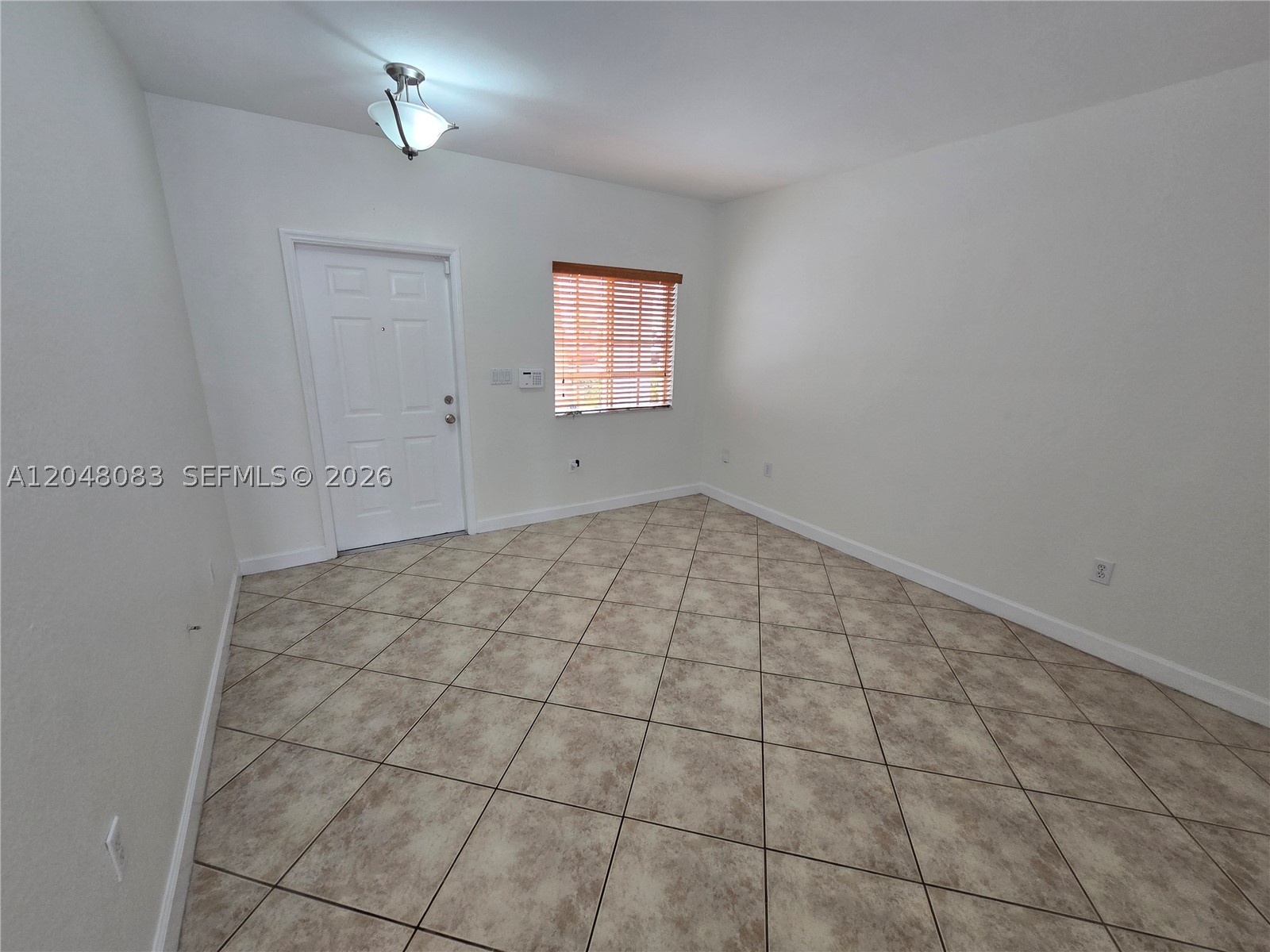 EMERALD LAKES - Residential Lease