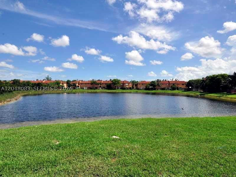 EMERALD LAKES - Residential Lease