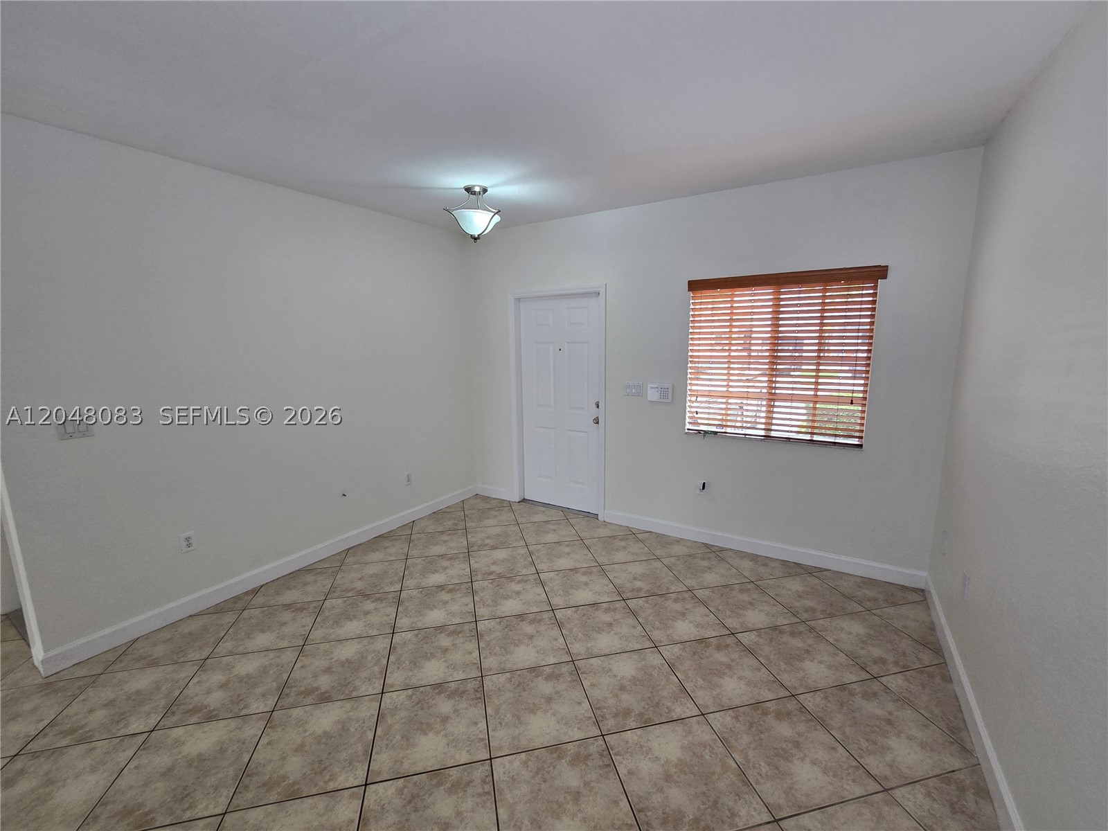 EMERALD LAKES - Residential Lease
