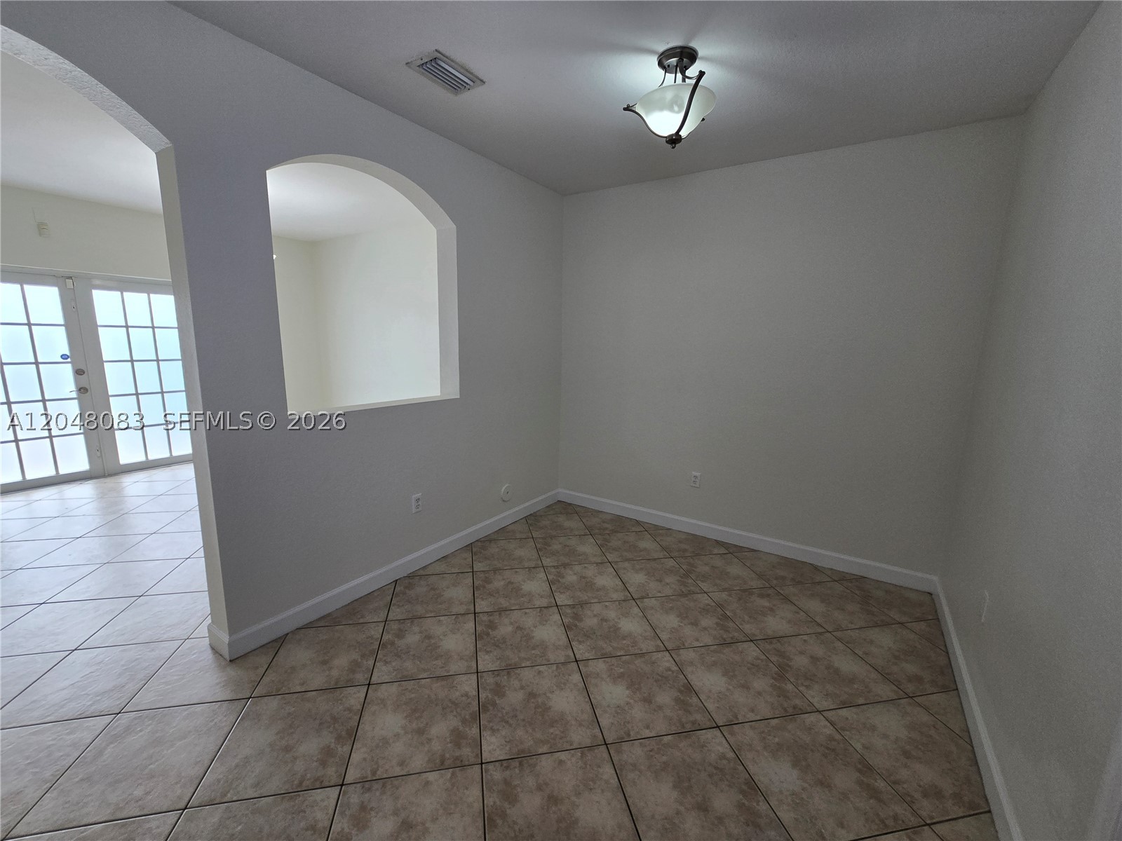 EMERALD LAKES - Residential Lease