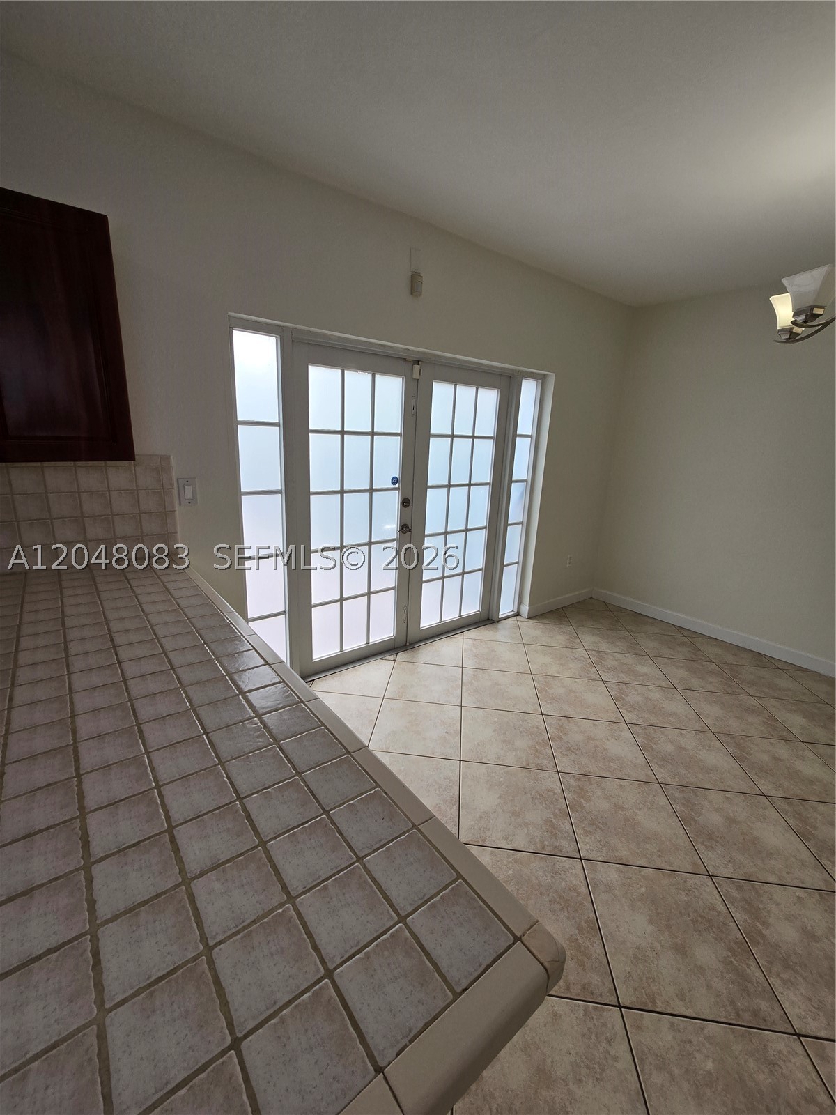 EMERALD LAKES - Residential Lease