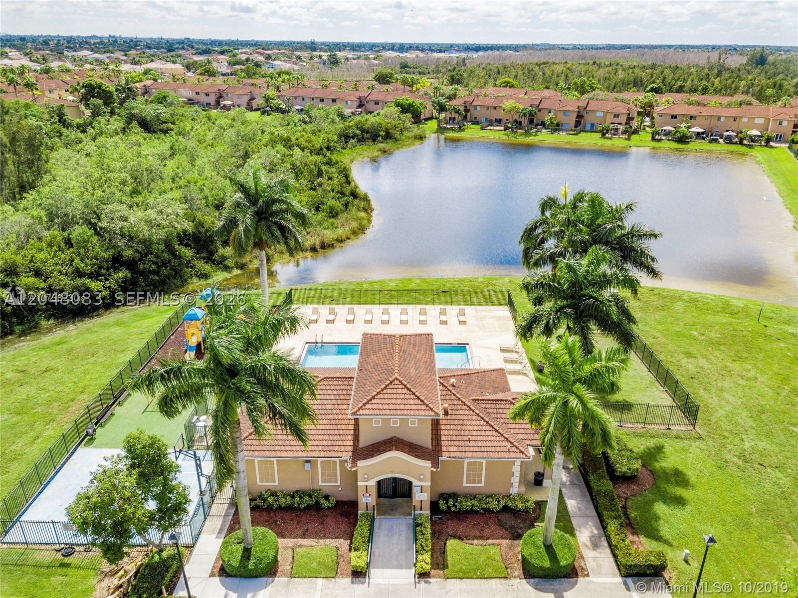 EMERALD LAKES - Residential Lease