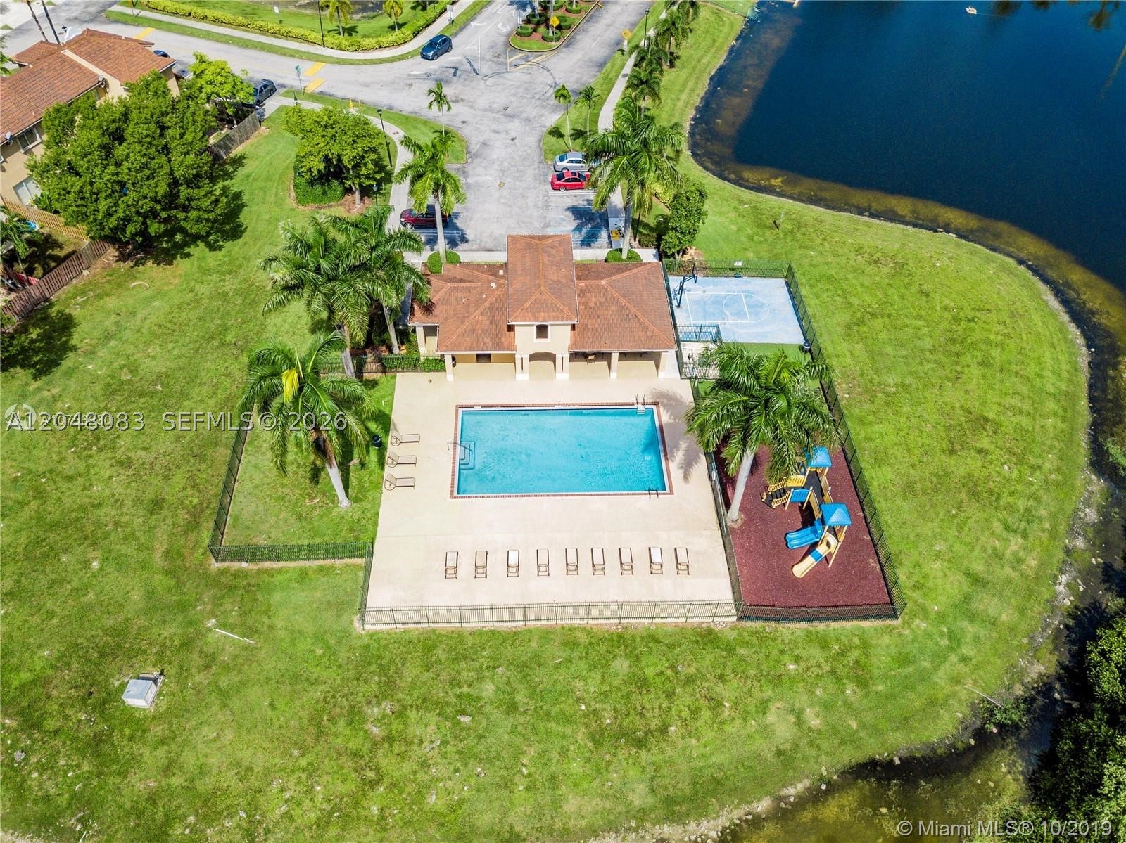 EMERALD LAKES - Residential Lease