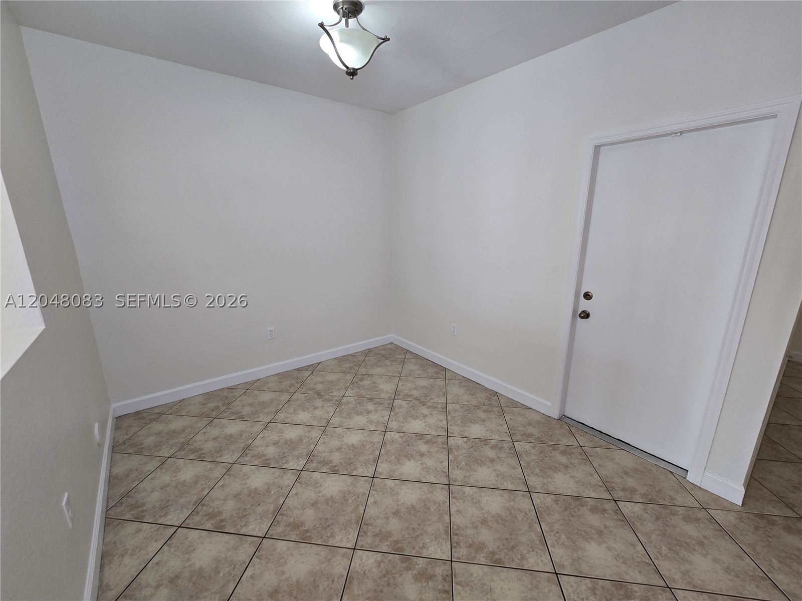EMERALD LAKES - Residential Lease