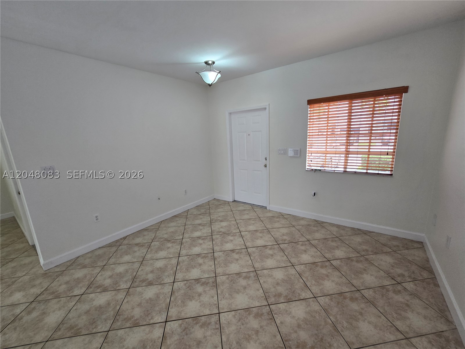 EMERALD LAKES - Residential Lease