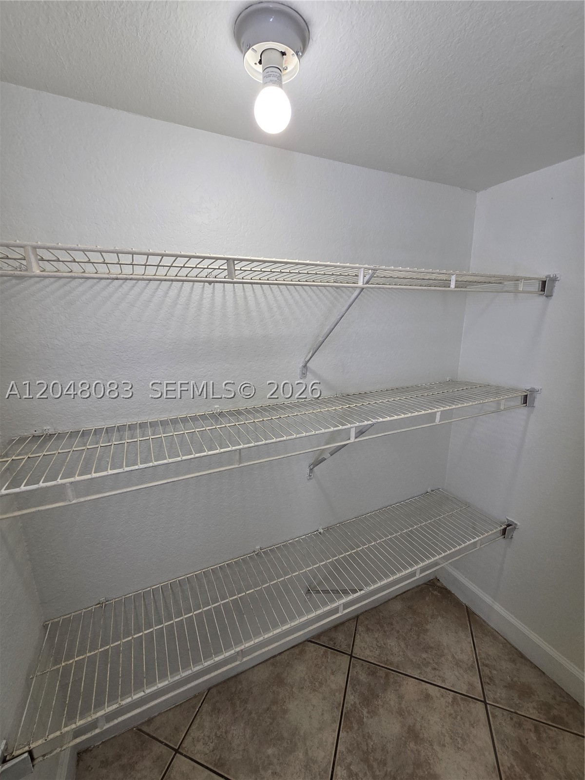 EMERALD LAKES - Residential Lease