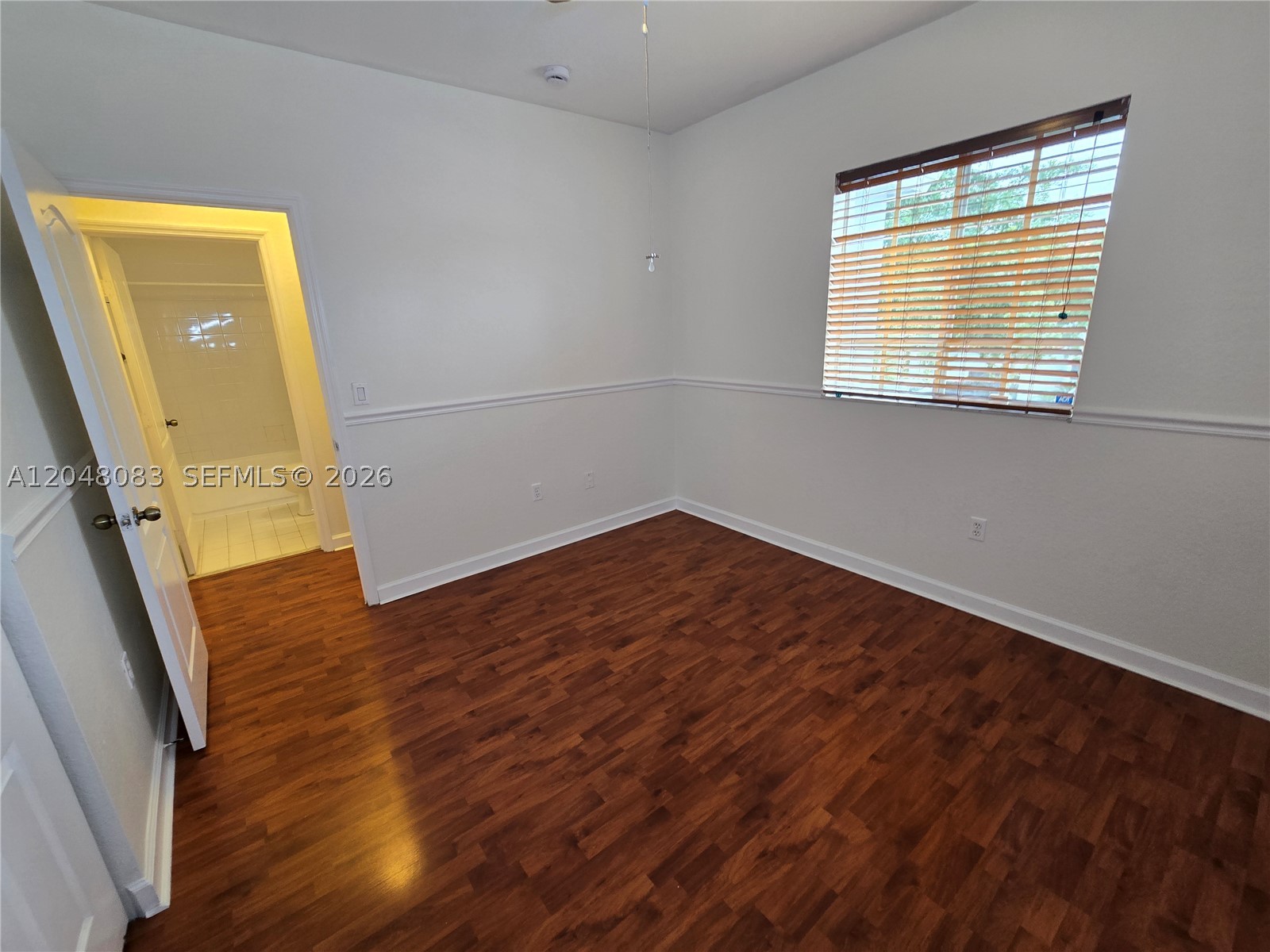 EMERALD LAKES - Residential Lease