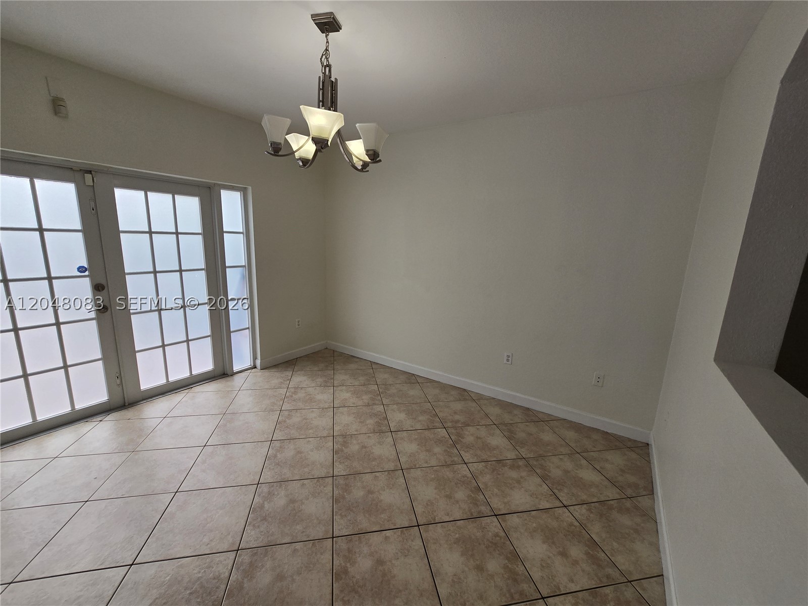 EMERALD LAKES - Residential Lease