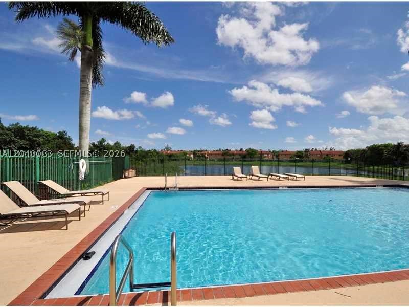 EMERALD LAKES - Residential Lease