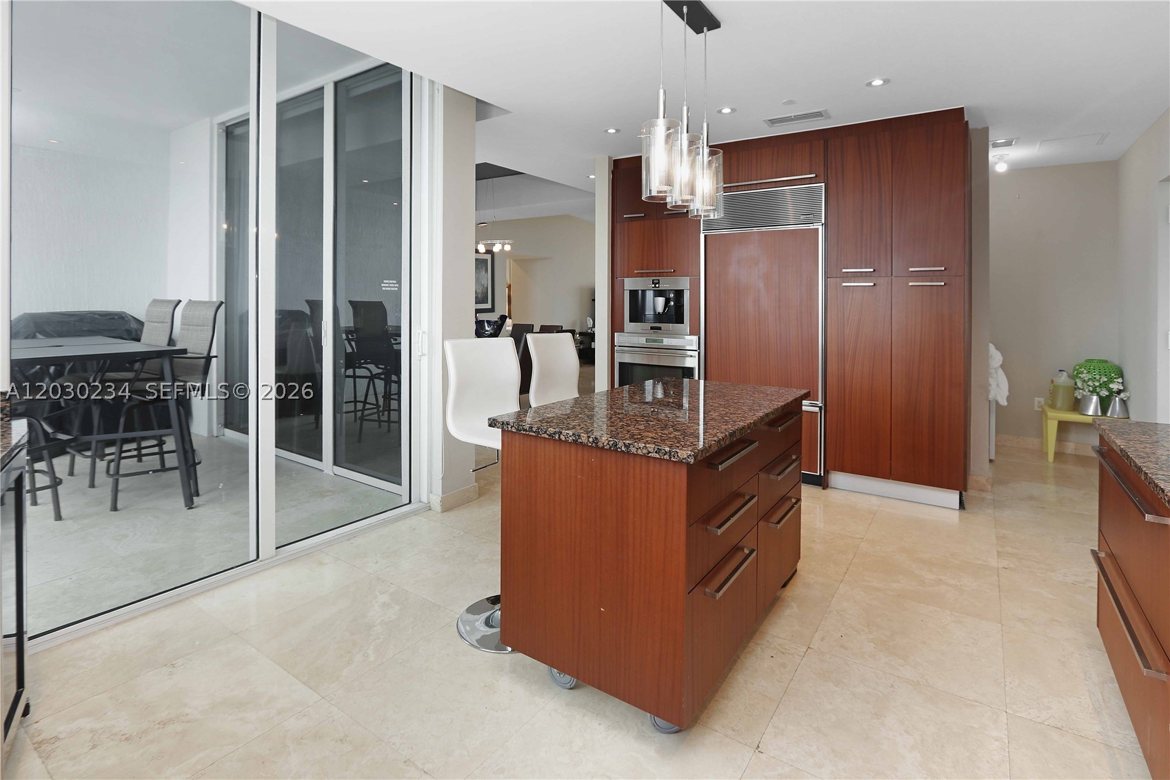 TDR TOWER II CONDO - Residential