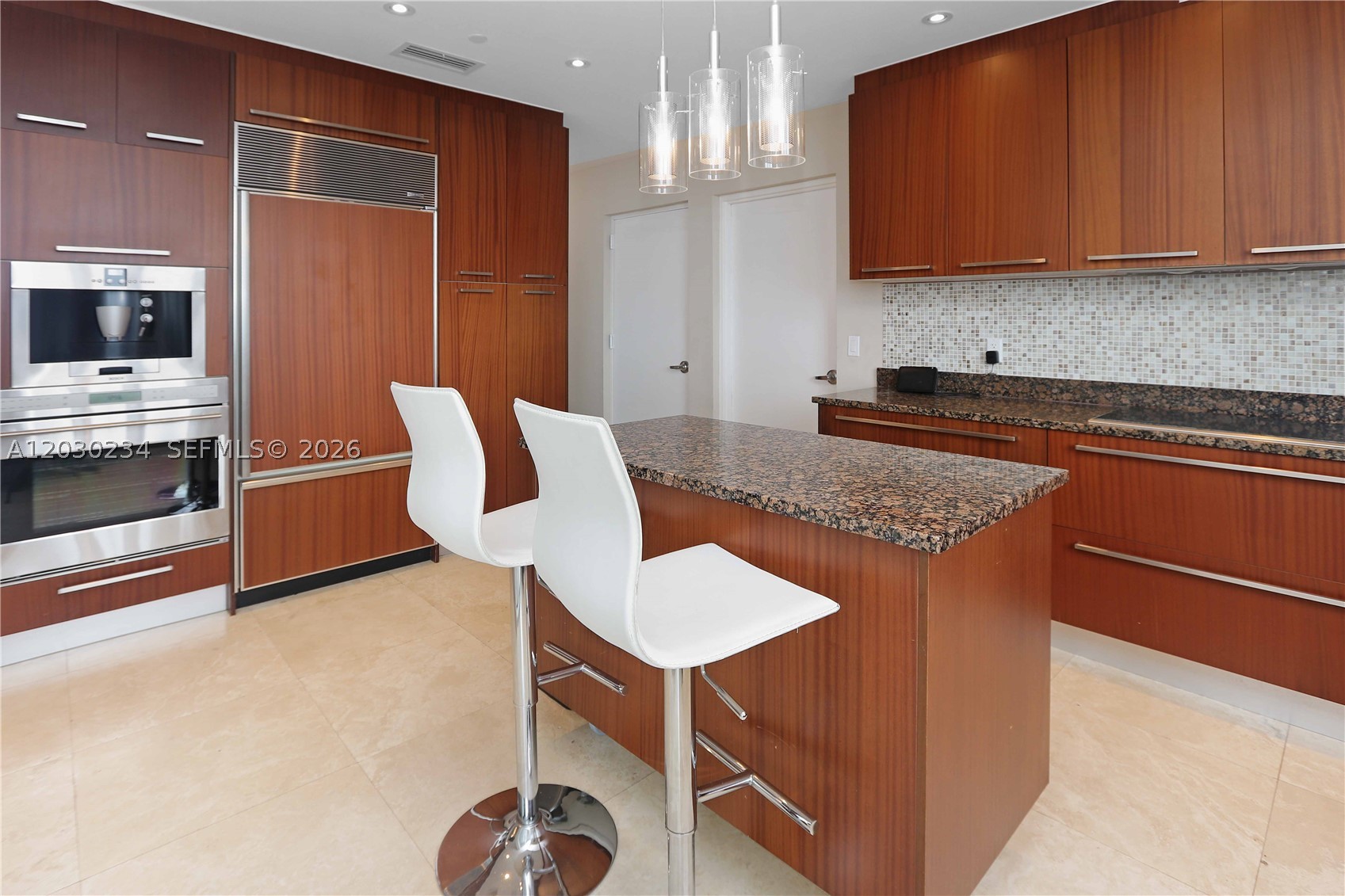 TDR TOWER II CONDO - Residential